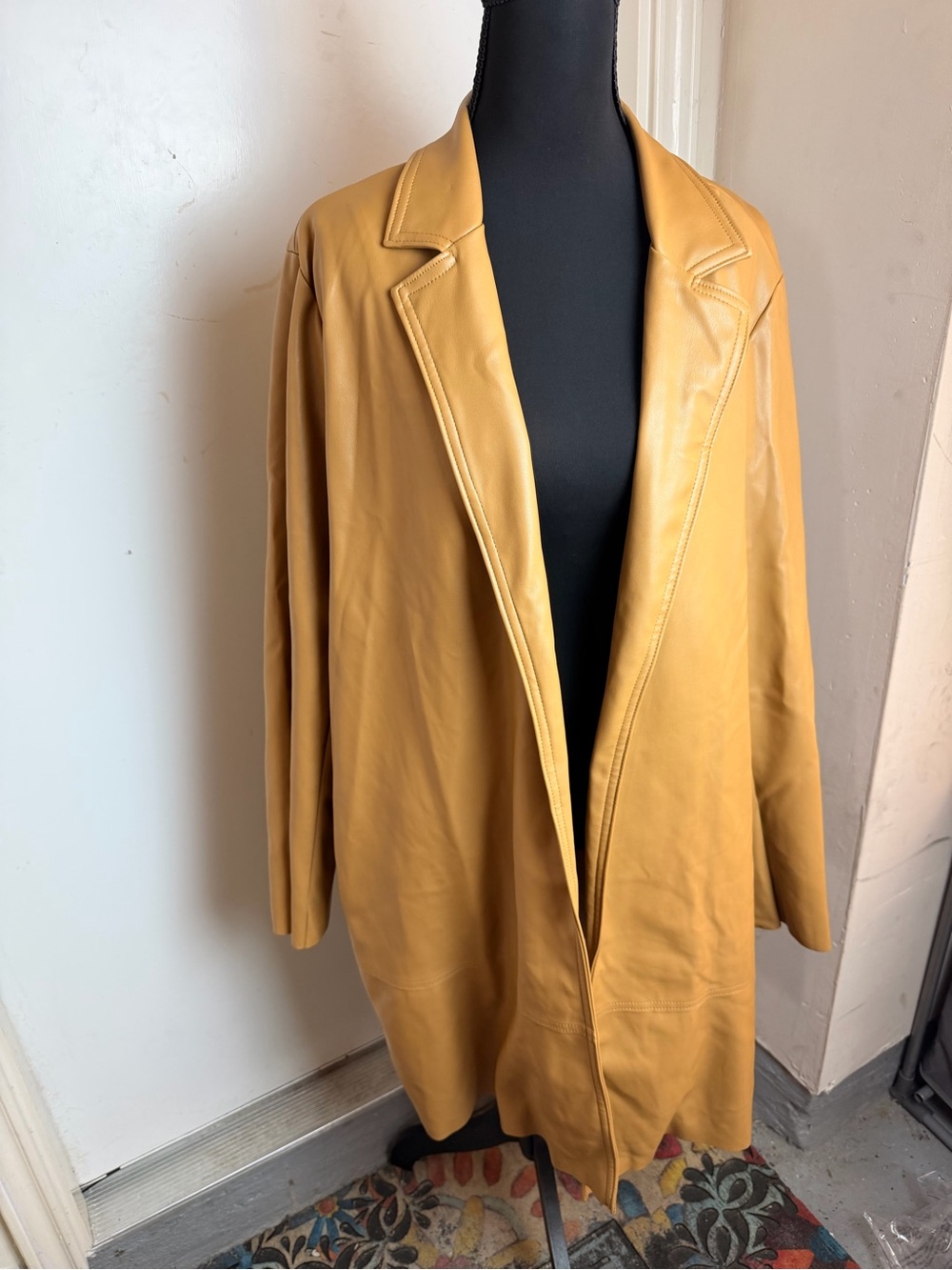 Women's faux Leather Coat
